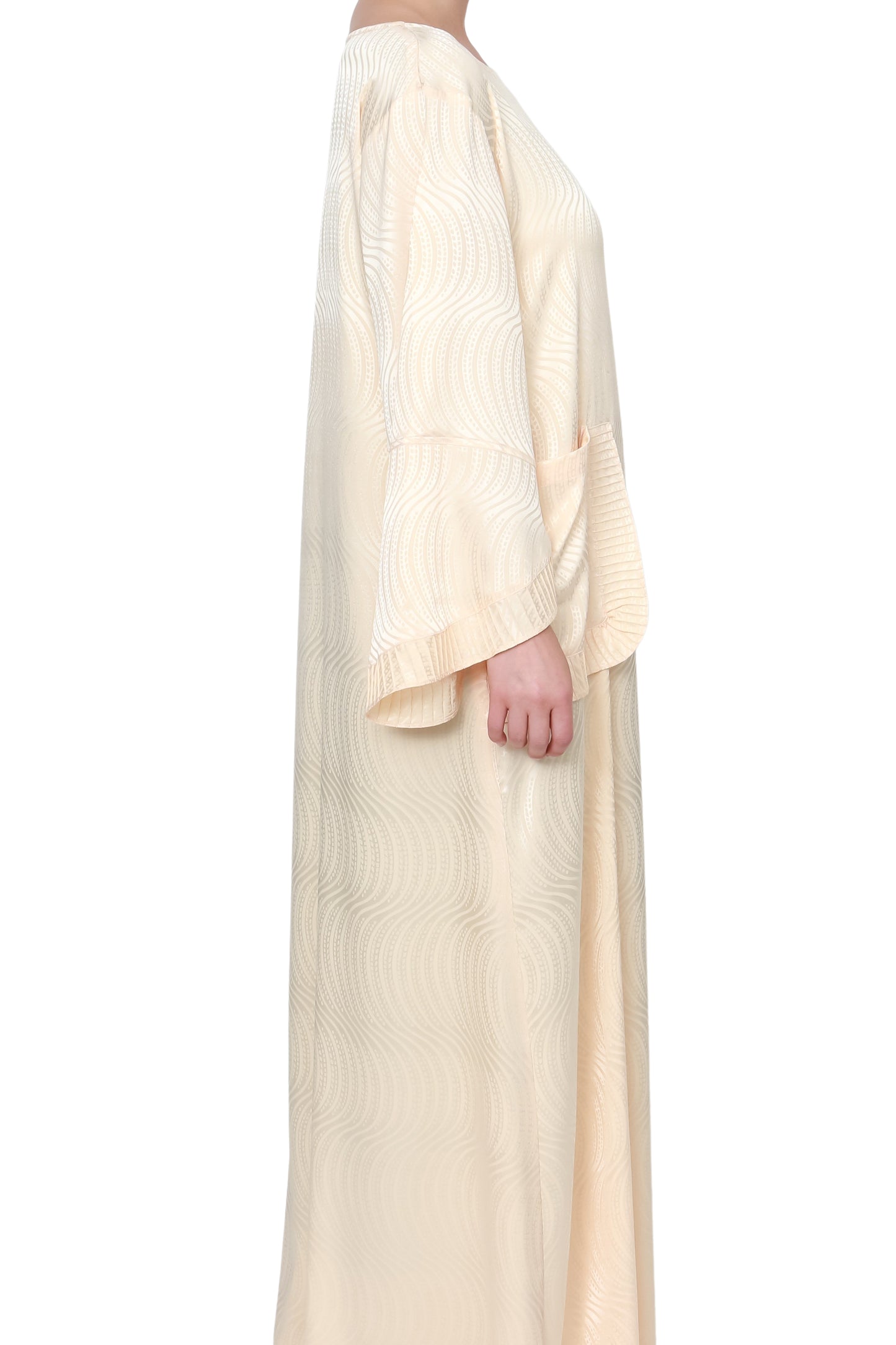 Elegant loose-fitting cream dress with pinstripe details